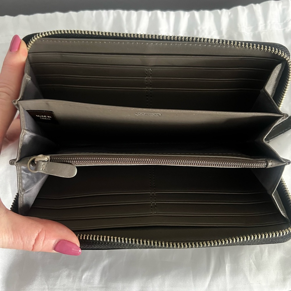 Coach Gramercy Signature Stitch OP Art Accordion Zip Wallet Rare - Picture 6 of 6